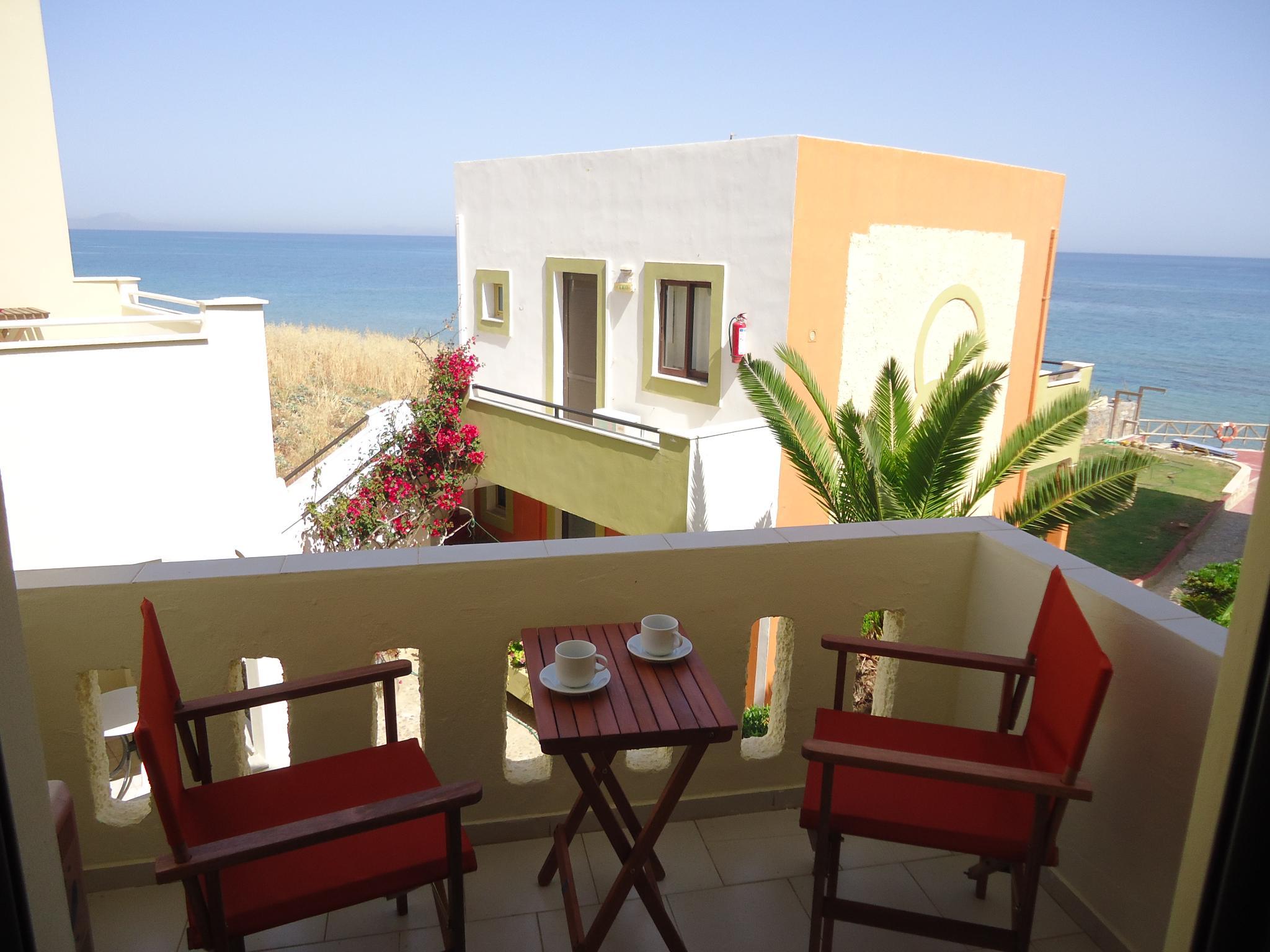 Almyra Apartments & Suites Sfáka 외부 사진