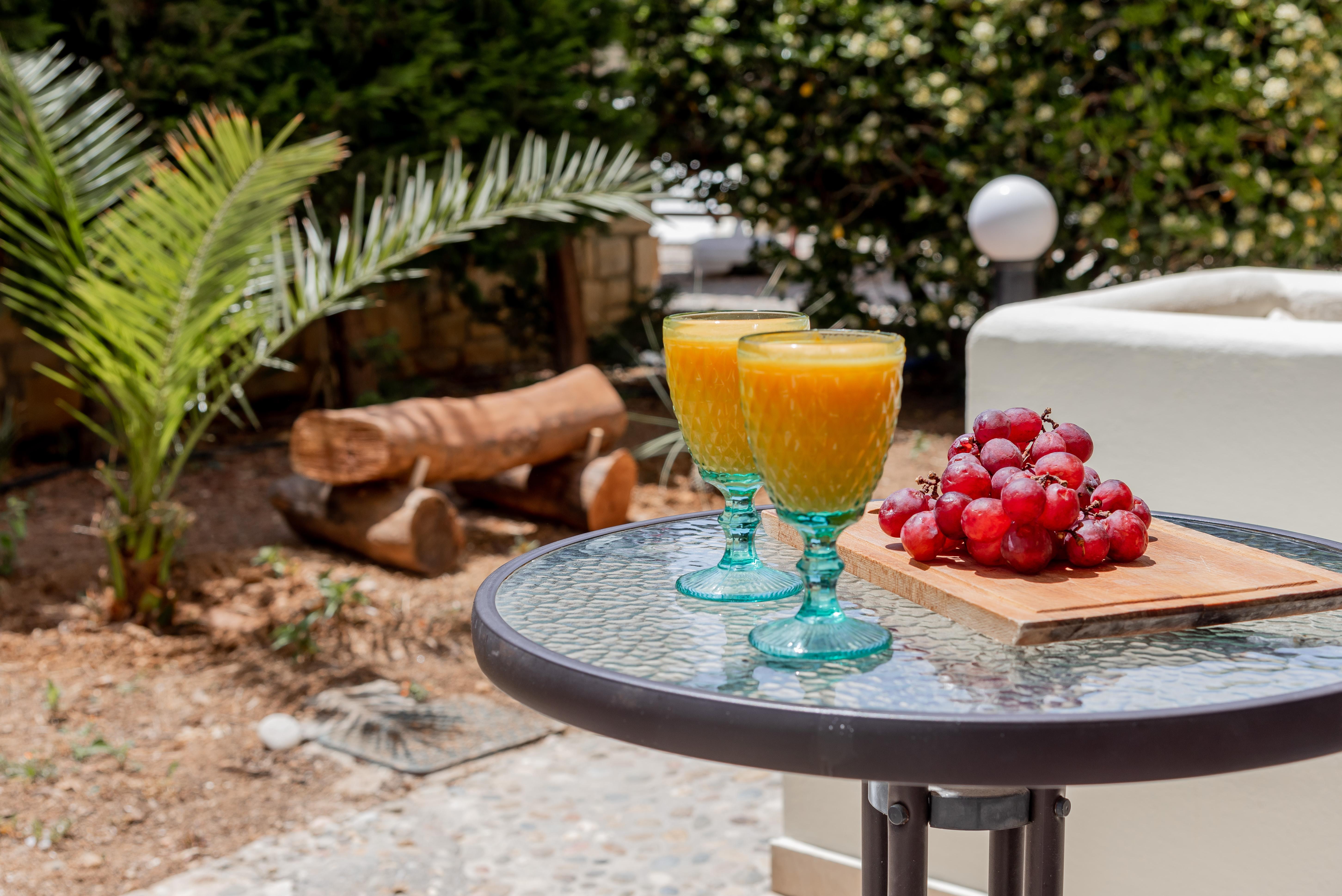 Almyra Apartments & Suites Sfáka 외부 사진