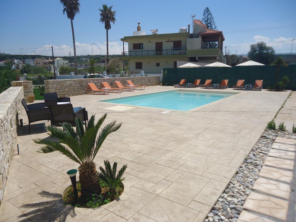 Almyra Apartments & Suites Sfáka 외부 사진