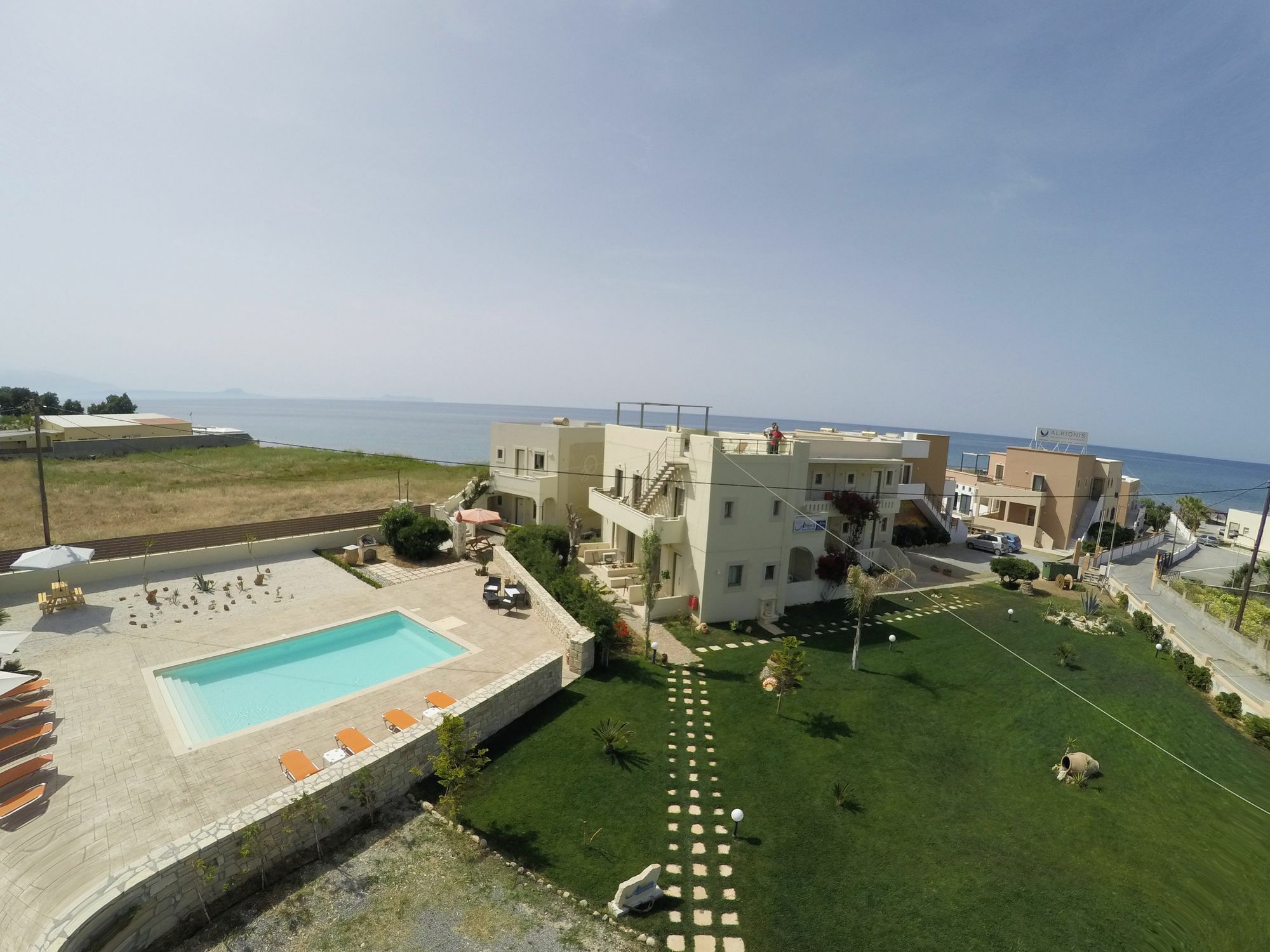 Almyra Apartments & Suites Sfáka 외부 사진