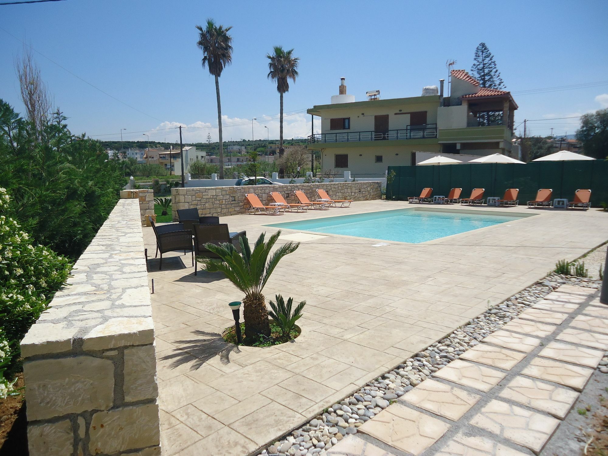 Almyra Apartments & Suites Sfáka 외부 사진